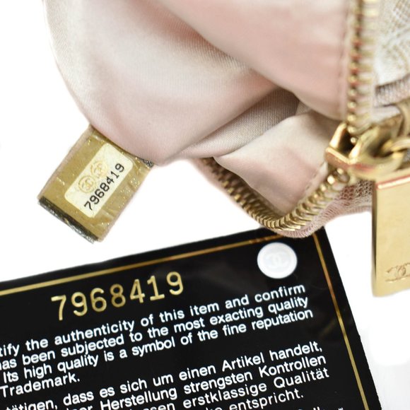 CHANEL "Traveline": Beige CC Logo Pouch/Clutch my - Picture 10 of 10